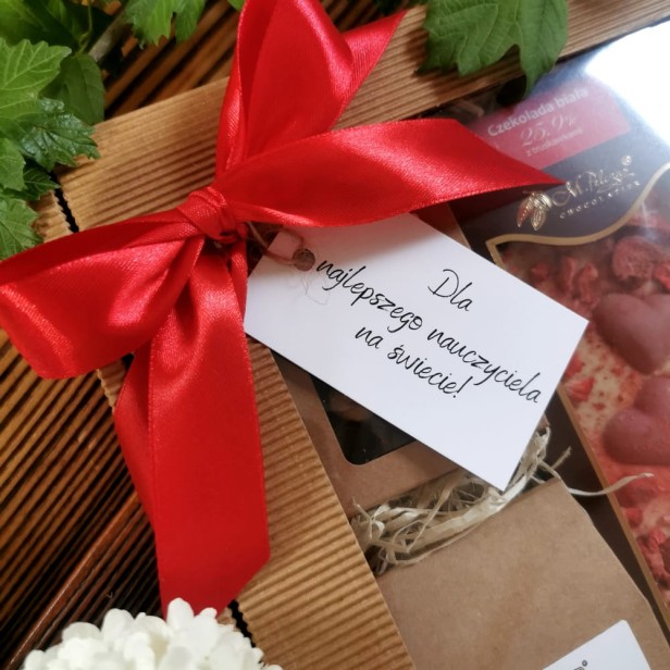 NAUCZYCIEL - zestaw 3_2 kwadrat.jpg